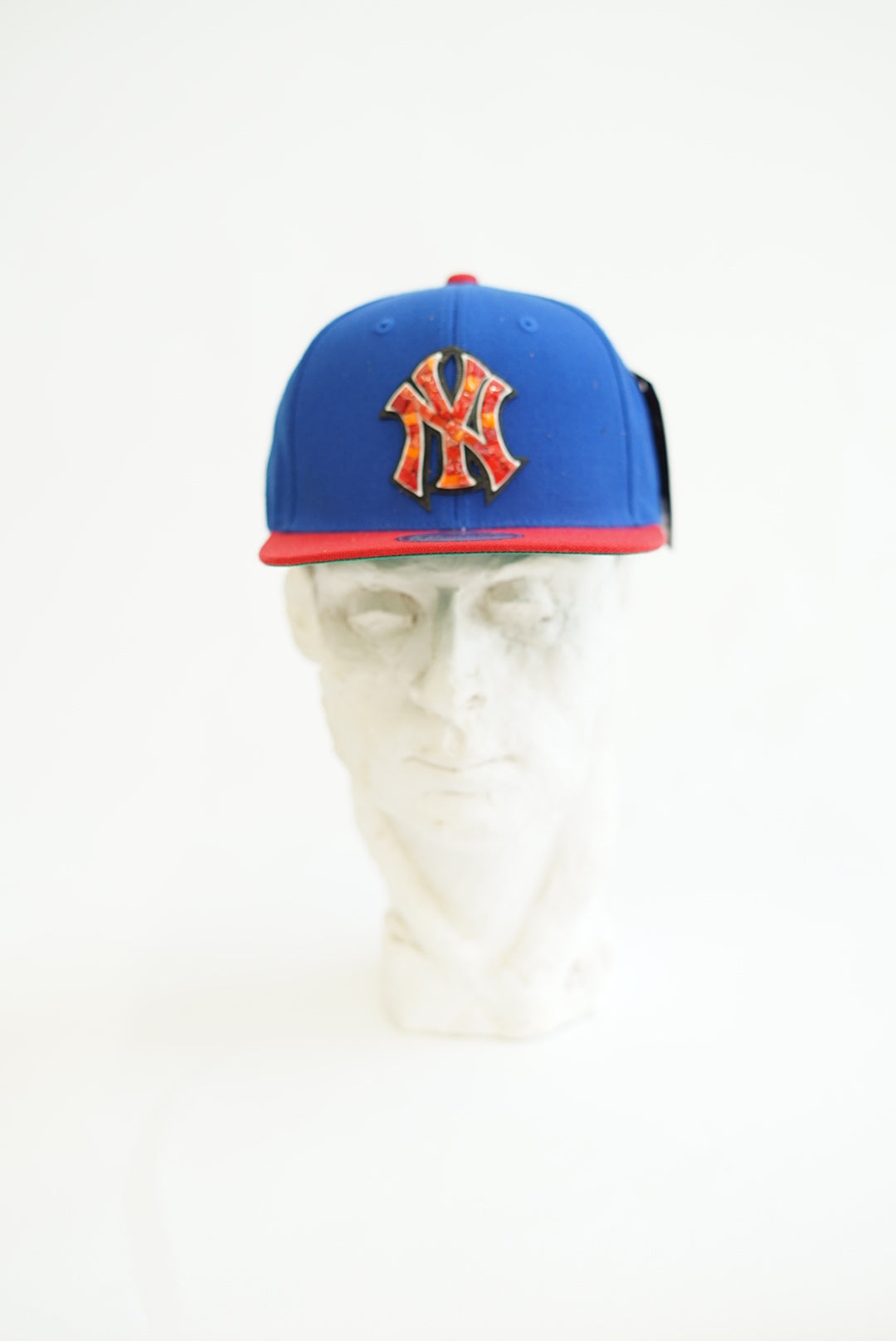 Red and blue Yankees cap with a glass micro mosaic