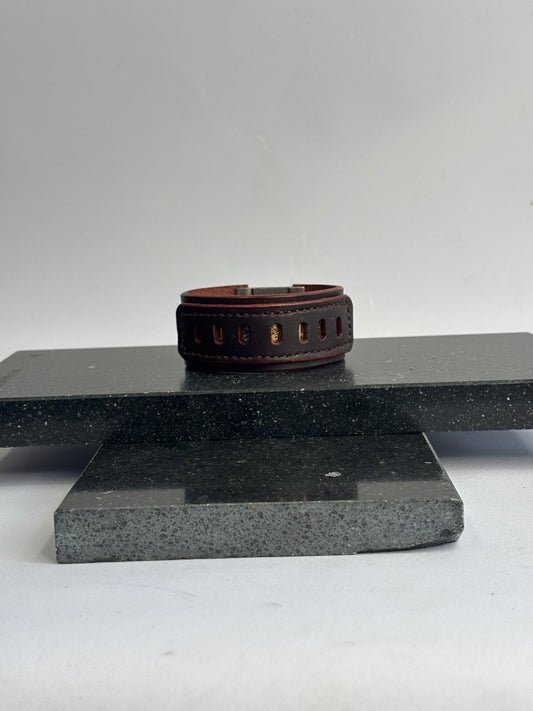 Brown and gold leather bracelet