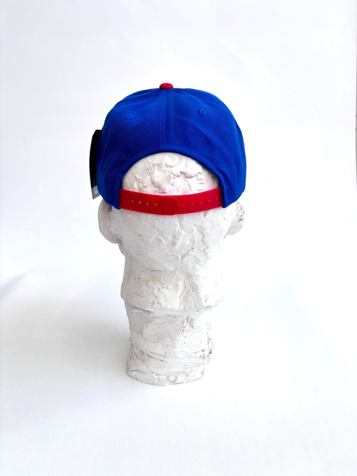 New York Yankees adjustable snapback hat with a handcrafted glass micro mosaic logo. One-size-fits-most. Bold, unique, fan-ready.
