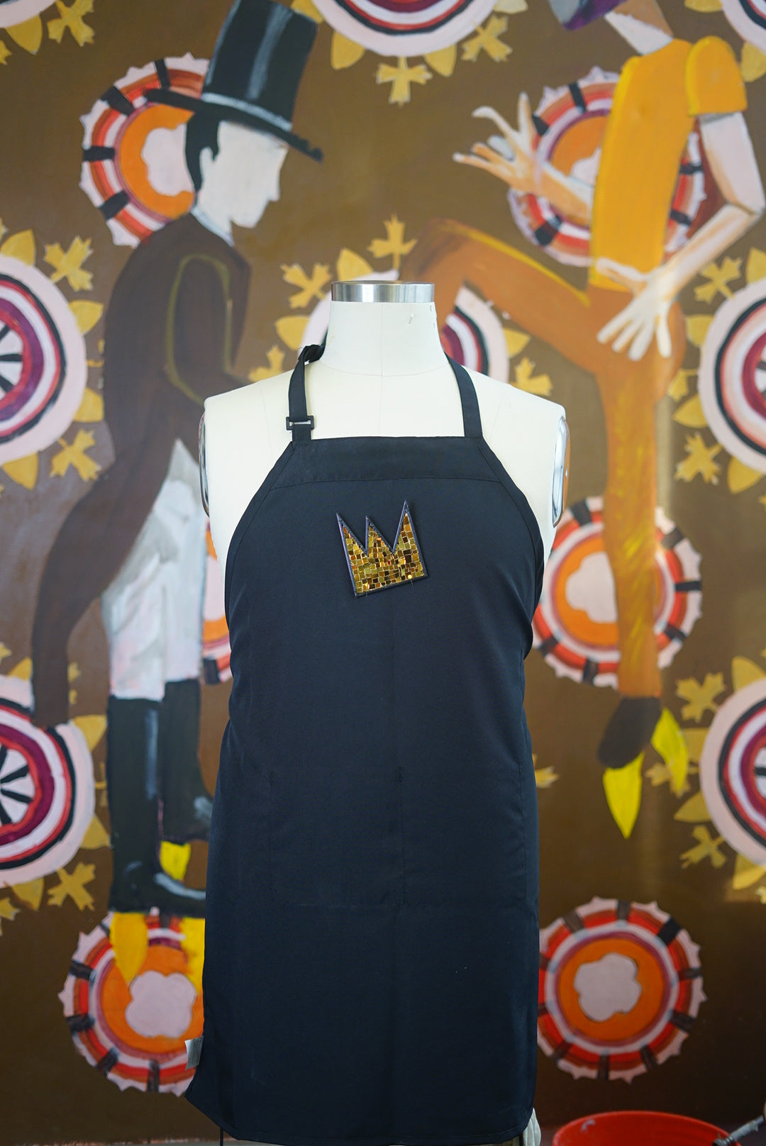 basquiat gold crown black apron