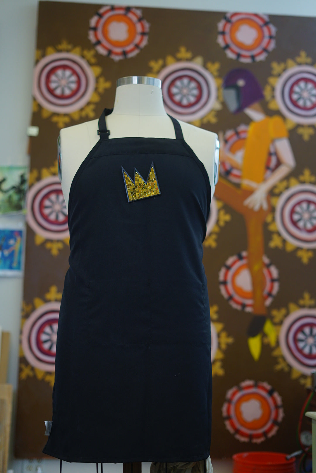 basquiat gold crown black apron